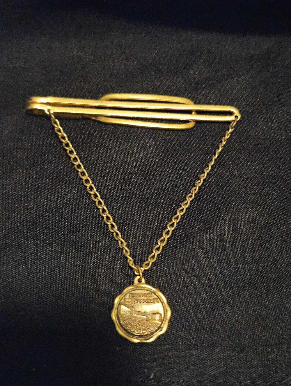 Vtg Pikes Peak Colorado Souvenir Tie Clip Chain Bar Gold Tone Mountain 14110 Ft